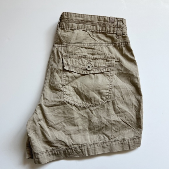 Supplies By Union Bay Khaki Cargo Shorts Size 8 - Picture 13 of 13